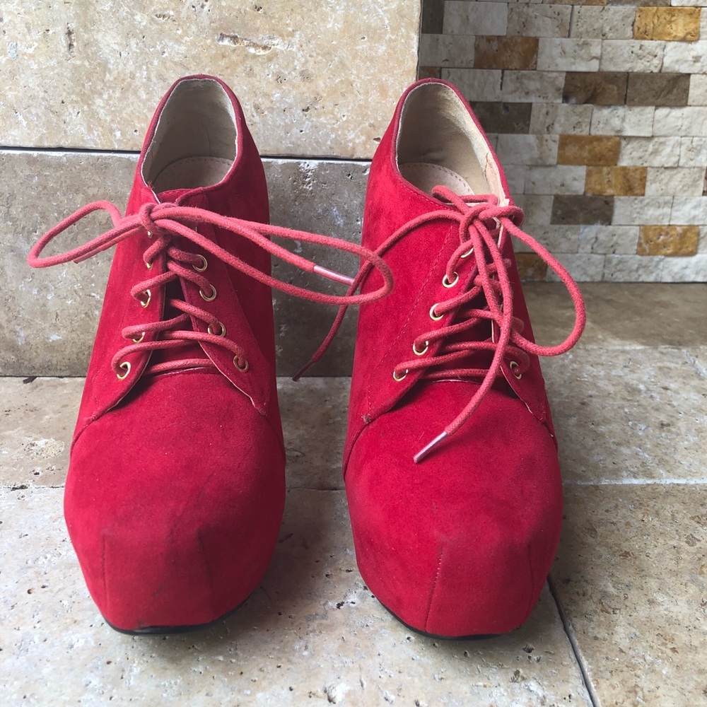 Red booties!